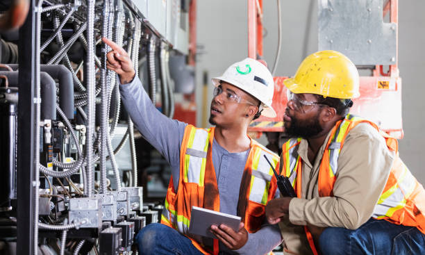 Best 24-Hour Electrician  in Allouez, WI